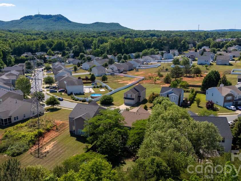 3248 Pikes Peak Drive, Gastonia, NC 28052.  MLS# CAR4375149, YatesRealty ID 20973. 