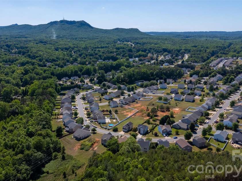 3248 Pikes Peak Drive, Gastonia, NC 28052.  MLS# CAR4375149, YatesRealty ID 20973. 