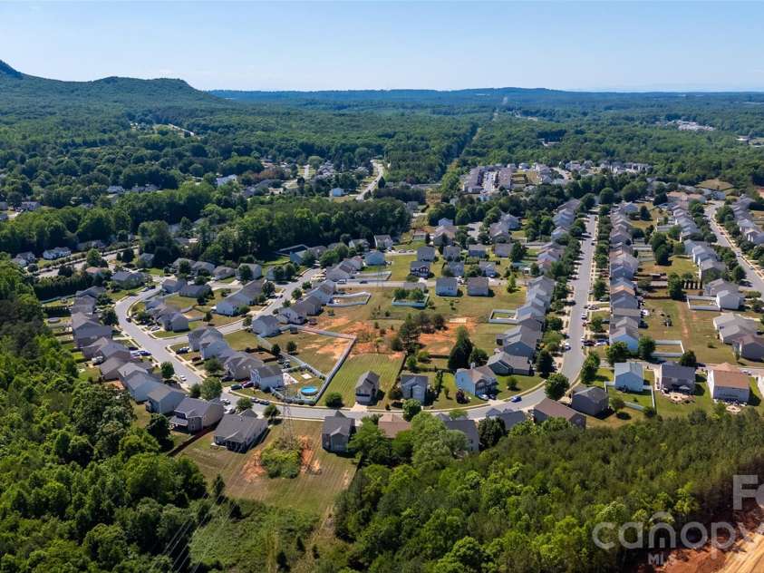 3248 Pikes Peak Drive, Gastonia, NC 28052.  MLS# CAR4375149, YatesRealty ID 20973. 