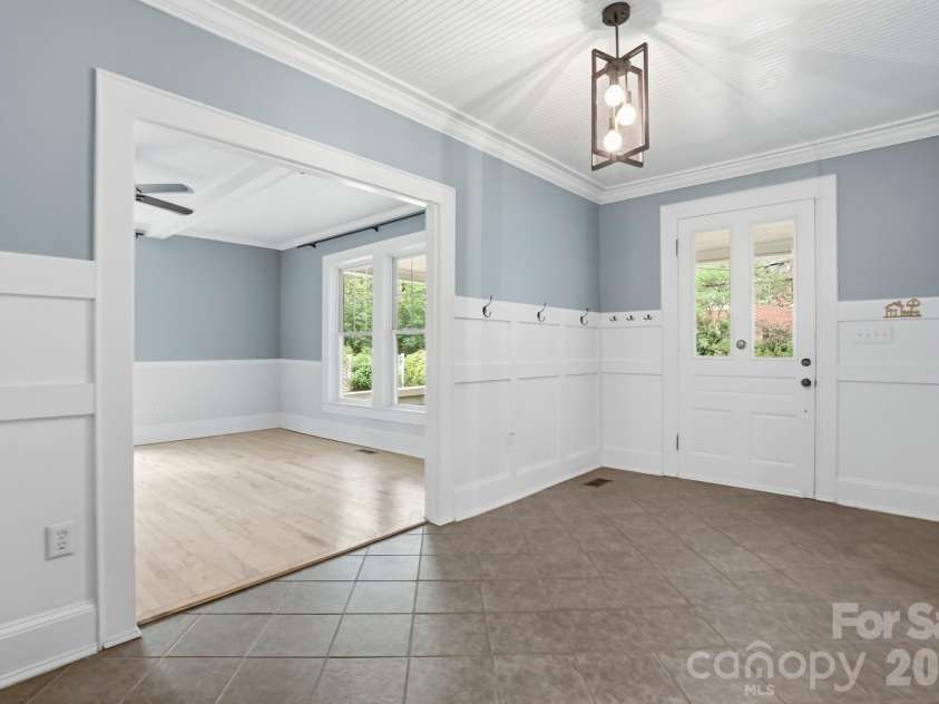 101 Crawford Street, Monroe, NC 28112.  MLS# CAR4364390, YatesRealty ID 20974. 
