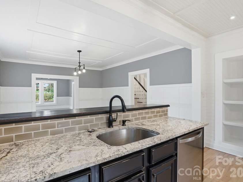 101 Crawford Street, Monroe, NC 28112.  MLS# CAR4364390, YatesRealty ID 20974. 