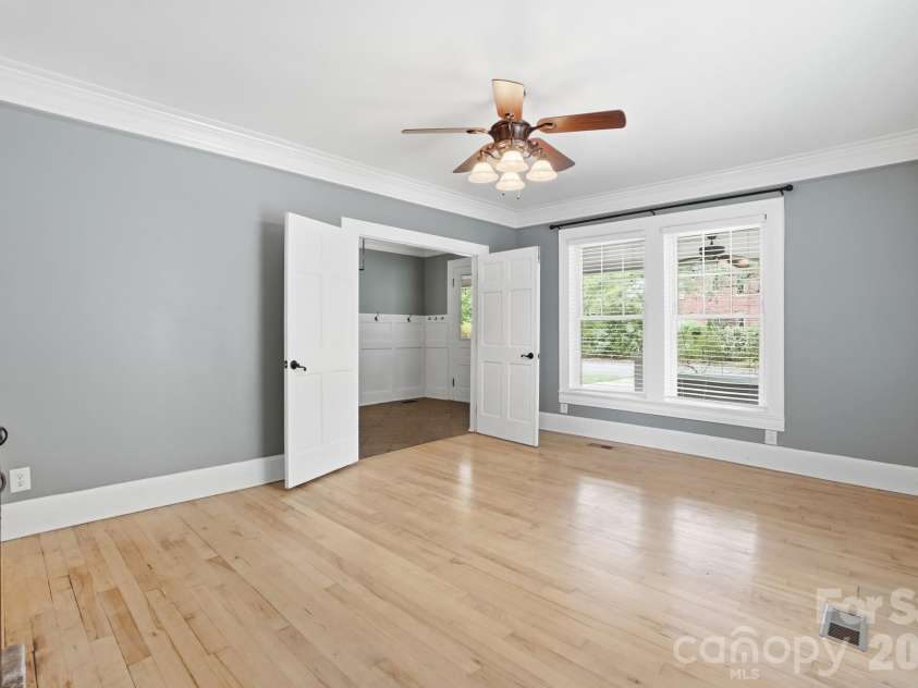 101 Crawford Street, Monroe, NC 28112.  MLS# CAR4364390, YatesRealty ID 20974. 