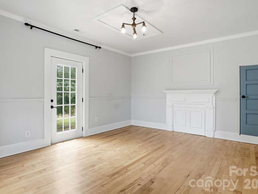 101 Crawford Street, Monroe, NC 28112.  MLS# CAR4364390, YatesRealty ID 20974. 