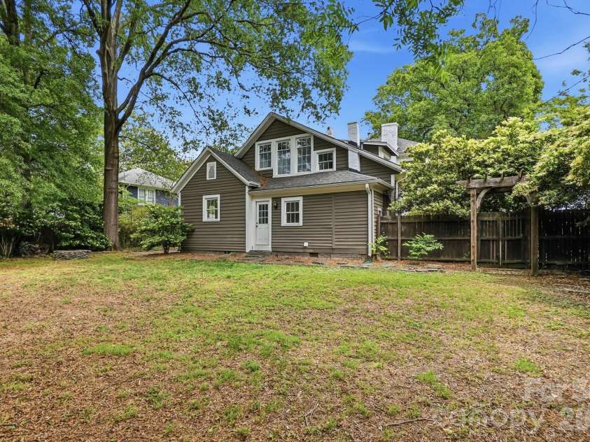 101 Crawford Street, Monroe, NC 28112.  MLS# CAR4364390, YatesRealty ID 20974. 