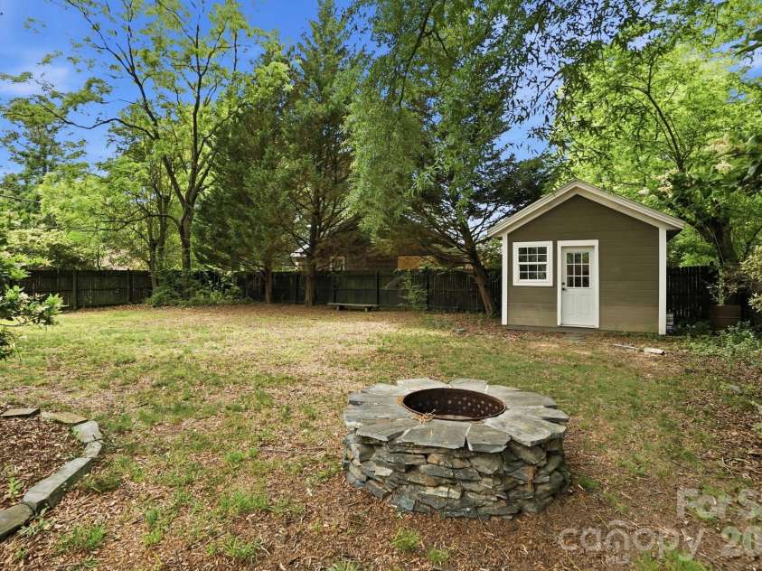 101 Crawford Street, Monroe, NC 28112.  MLS# CAR4364390, YatesRealty ID 20974. 