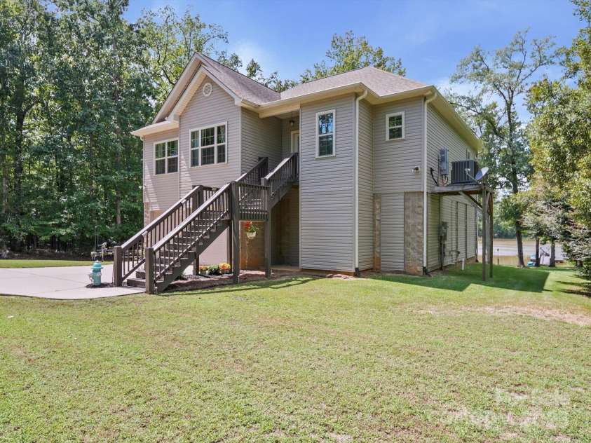 2051 Great North Road, Winnsboro, SC 29180.  MLS# CAR4296420, YatesRealty ID 20974. 