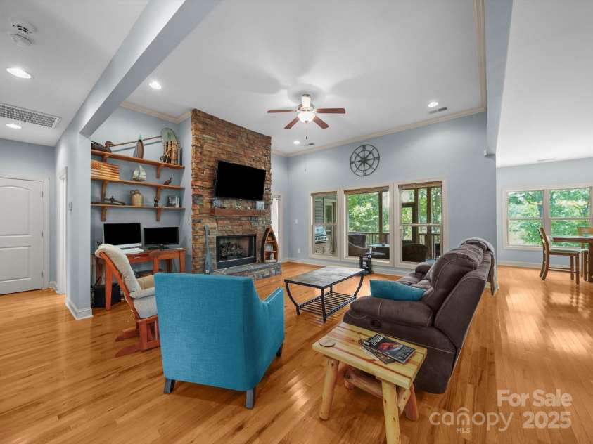 2051 Great North Road, Winnsboro, SC 29180.  MLS# CAR4296420, YatesRealty ID 20974. 