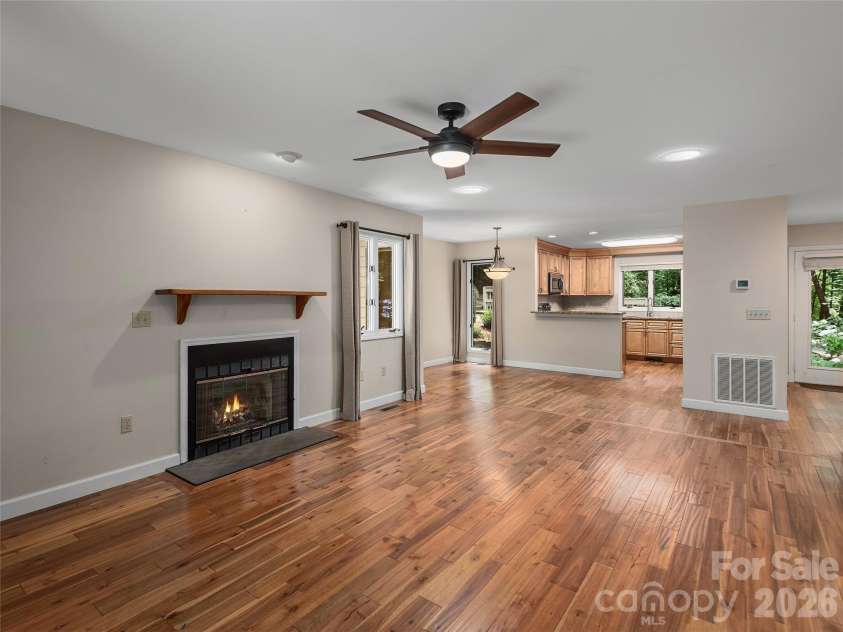 23 Cedarwood Trail, Asheville, NC 28803.  MLS# CAR4396022, YatesRealty ID 20975. 