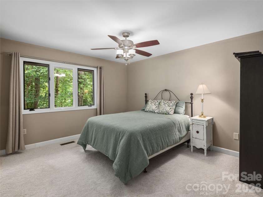 23 Cedarwood Trail, Asheville, NC 28803.  MLS# CAR4396022, YatesRealty ID 20975. 