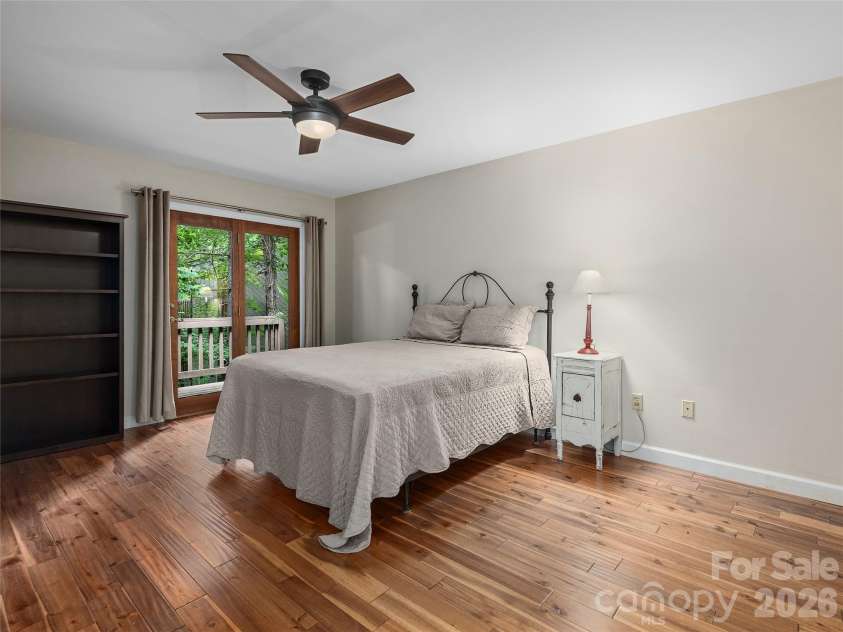 23 Cedarwood Trail, Asheville, NC 28803.  MLS# CAR4396022, YatesRealty ID 20975. 