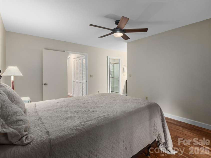23 Cedarwood Trail, Asheville, NC 28803.  MLS# CAR4396022, YatesRealty ID 20975. 