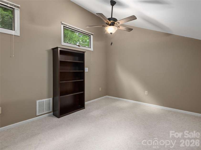 23 Cedarwood Trail, Asheville, NC 28803.  MLS# CAR4396022, YatesRealty ID 20975. 
