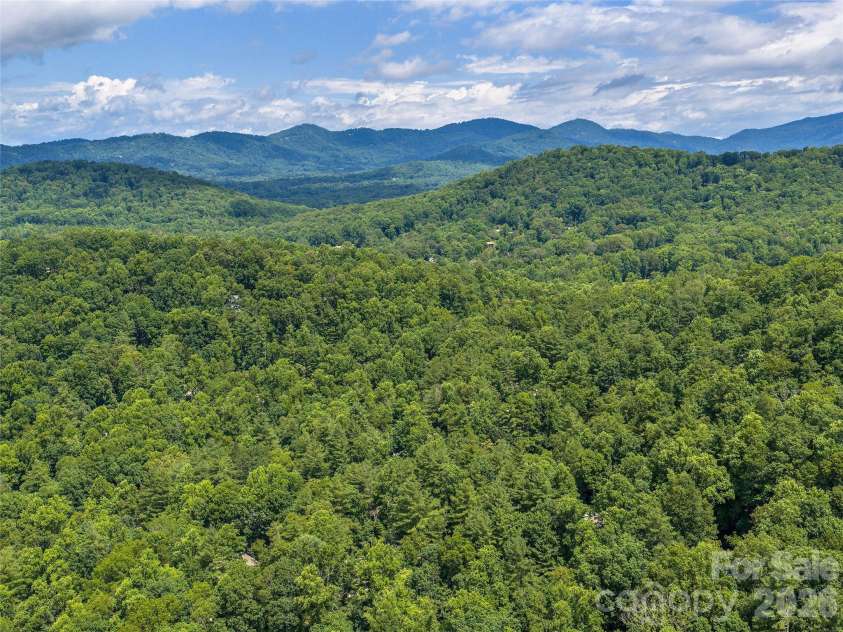 23 Cedarwood Trail, Asheville, NC 28803.  MLS# CAR4396022, YatesRealty ID 20975. 