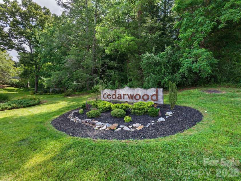 23 Cedarwood Trail, Asheville, NC 28803.  MLS# CAR4396022, YatesRealty ID 20975. 