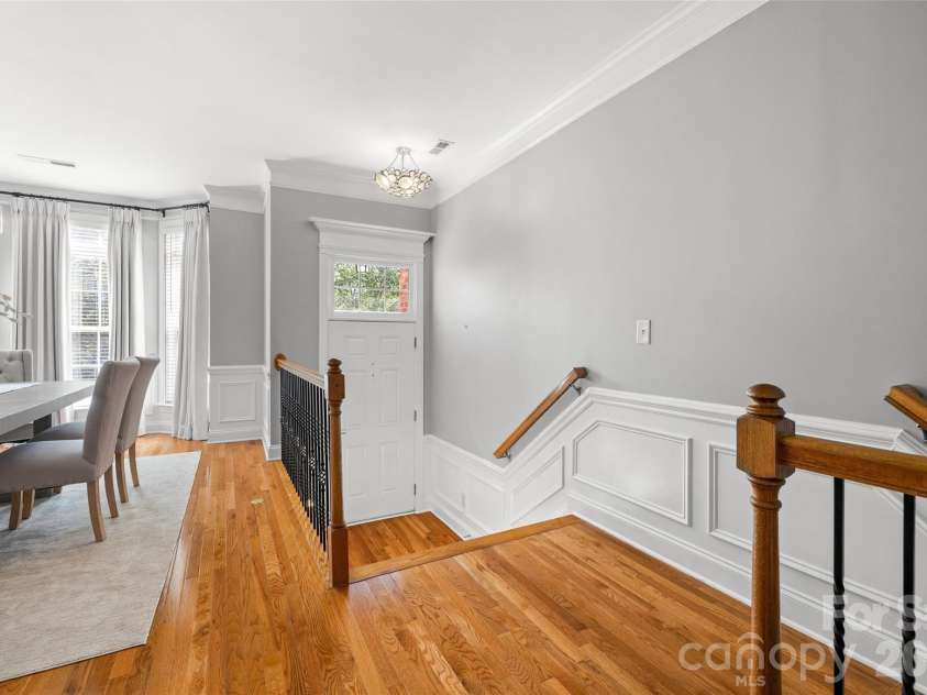 7810 Springs Village Lane, Charlotte, NC 28226.  MLS# CAR4379531, YatesRealty ID 20976. 