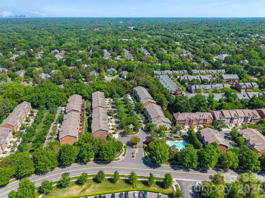 7810 Springs Village Lane, Charlotte, NC 28226.  MLS# CAR4379531, YatesRealty ID 20976. 