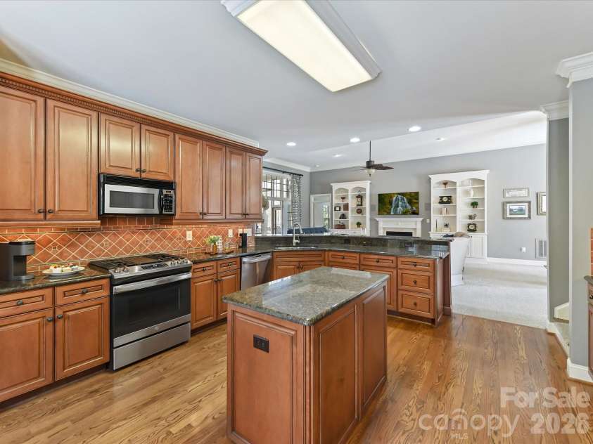 3515 Savannah Way, Monroe, NC 28110.  MLS# CAR4313596, YatesRealty ID 20977. Natural Hardwood Floorsing