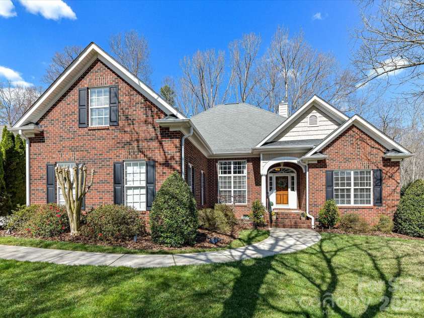 3515 Savannah Way, Monroe, NC 28110.  MLS# CAR4313596, YatesRealty ID 20977. Welcome Home!