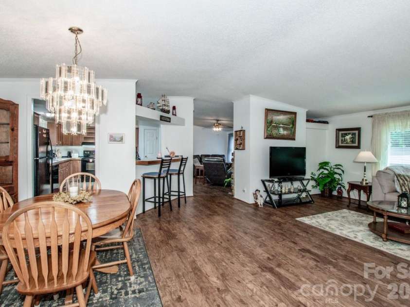 525 Mountain Meadows Drive, Bessemer City, NC 28016.  MLS# CAR4371411, YatesRealty ID 20978. 