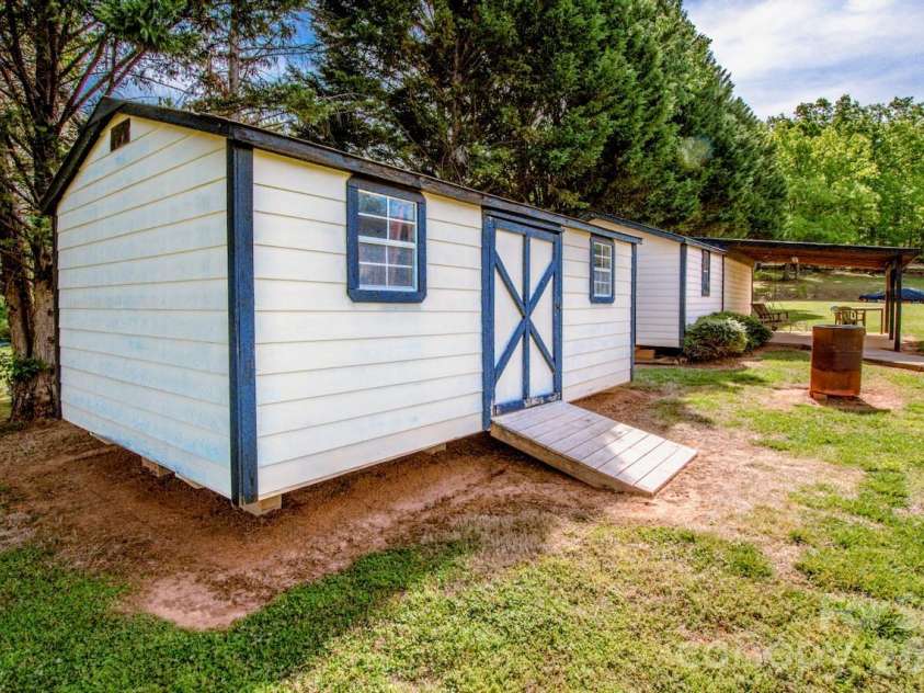 525 Mountain Meadows Drive, Bessemer City, NC 28016.  MLS# CAR4371411, YatesRealty ID 20978. Double Storage