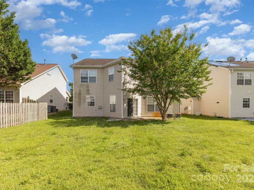 5307 Ayers Orchard Way, Charlotte, NC 28227.  MLS# CAR4271664, YatesRealty ID 20978. 
