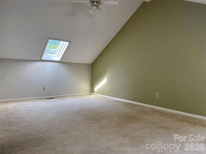 44 Sagebrush Circle, Etowah, NC 28729.  MLS# CAR4370177, YatesRealty ID 20979. 