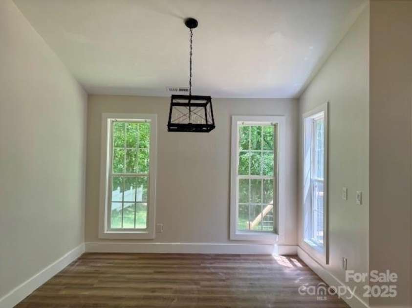 117 River Glen Drive, Morganton, NC 28655.  MLS# CAR4259056, YatesRealty ID 20980. 