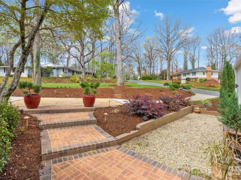 301 Whitestone Road, Charlotte, NC 28270.  MLS# CAR4353273, YatesRealty ID 20980. 