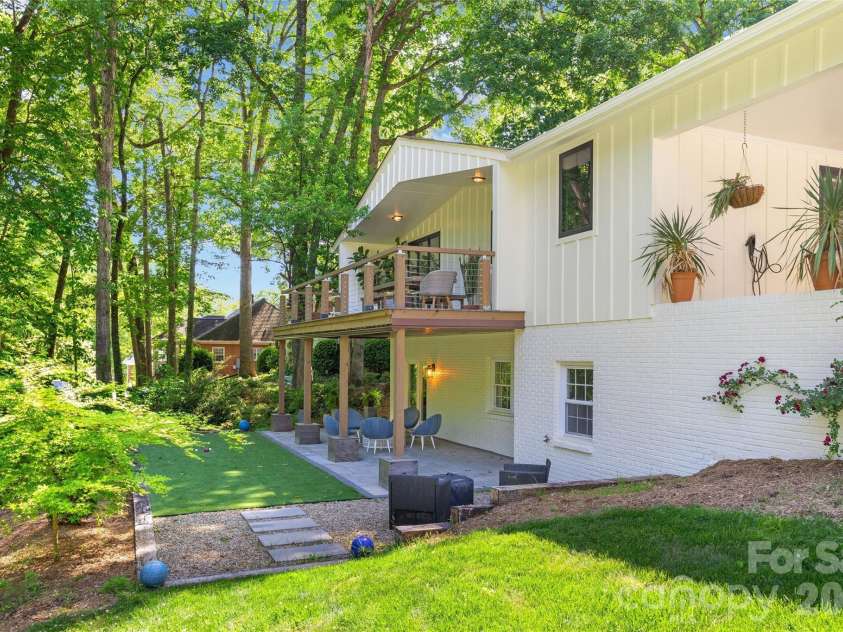 301 Whitestone Road, Charlotte, NC 28270.  MLS# CAR4353273, YatesRealty ID 20980. 