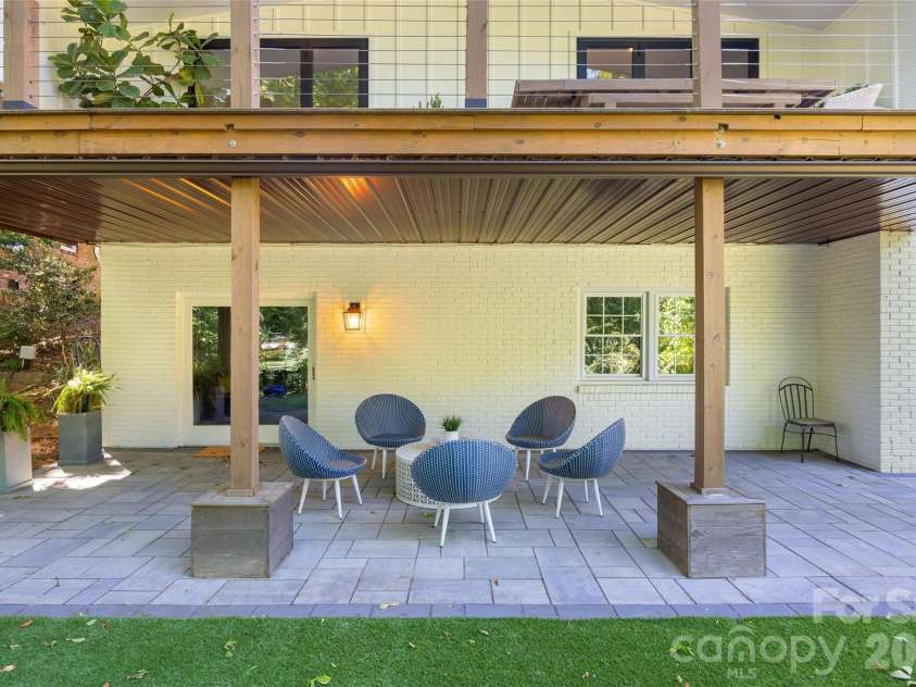 301 Whitestone Road, Charlotte, NC 28270.  MLS# CAR4353273, YatesRealty ID 20980. 