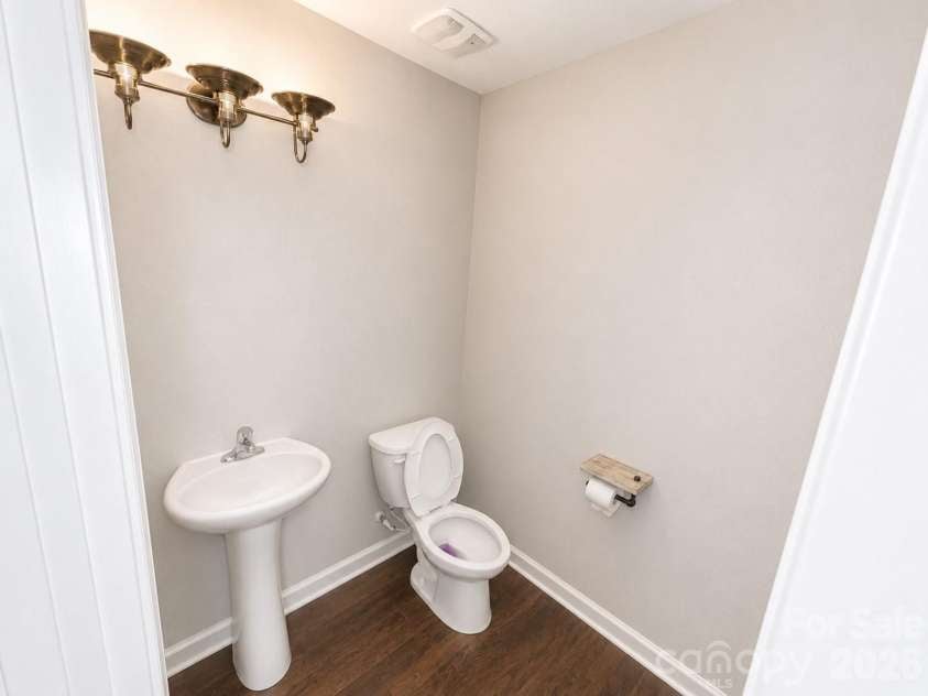 1818 Greenbrook Trail, Dallas, NC 28034.  MLS# CAR4374502, YatesRealty ID 20981. 