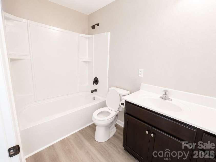 1818 Greenbrook Trail, Dallas, NC 28034.  MLS# CAR4374502, YatesRealty ID 20981. 
