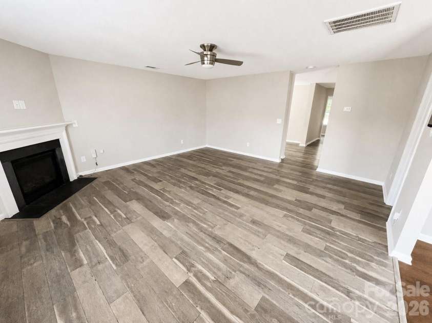 1818 Greenbrook Trail, Dallas, NC 28034.  MLS# CAR4374502, YatesRealty ID 20981. 