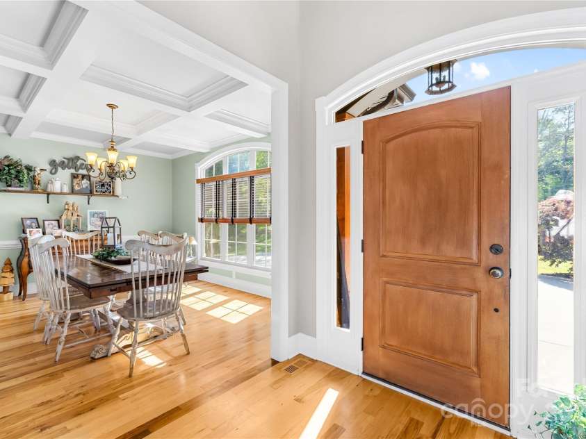 401 Yorkfield Drive, Shelby, NC 28150.  MLS# CAR4247658, YatesRealty ID 20981. 