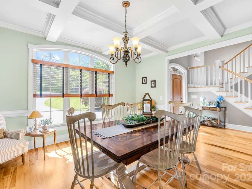 401 Yorkfield Drive, Shelby, NC 28150.  MLS# CAR4247658, YatesRealty ID 20981. 