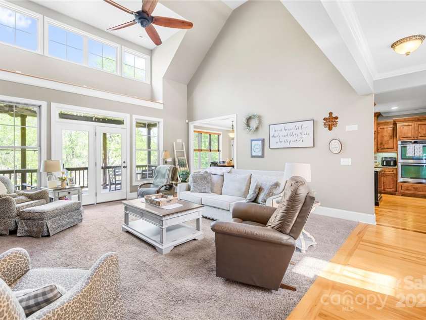 401 Yorkfield Drive, Shelby, NC 28150.  MLS# CAR4247658, YatesRealty ID 20981. 