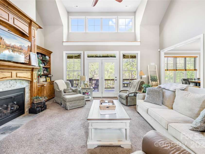 401 Yorkfield Drive, Shelby, NC 28150.  MLS# CAR4247658, YatesRealty ID 20981. 