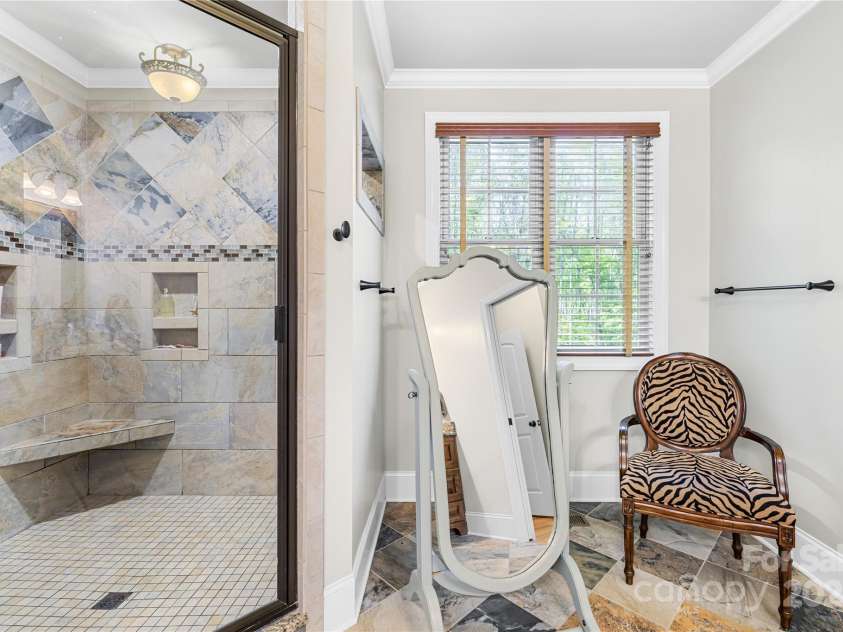 401 Yorkfield Drive, Shelby, NC 28150.  MLS# CAR4247658, YatesRealty ID 20981. 