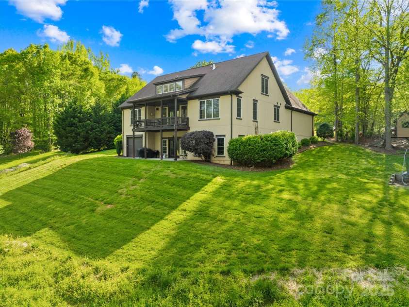 401 Yorkfield Drive, Shelby, NC 28150.  MLS# CAR4247658, YatesRealty ID 20981. 