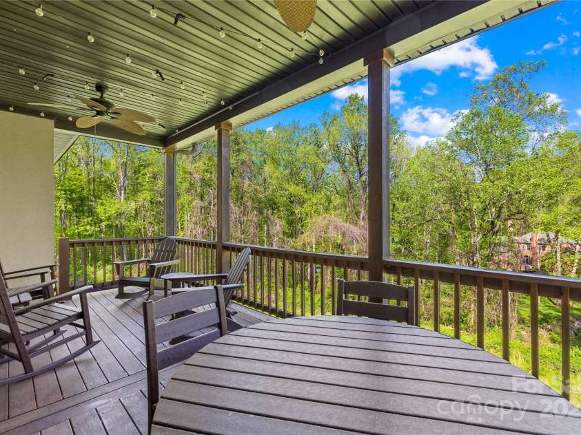 401 Yorkfield Drive, Shelby, NC 28150.  MLS# CAR4247658, YatesRealty ID 20981. 