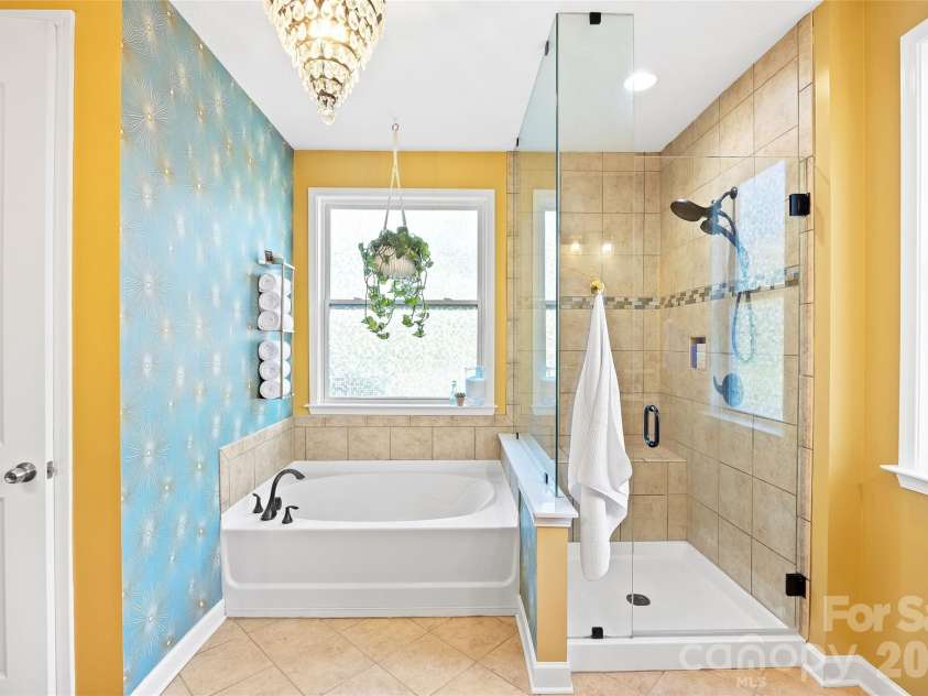 2240 Creek View Court, Fort Mill, SC 29707.  MLS# CAR4378401, YatesRealty ID 20982. 