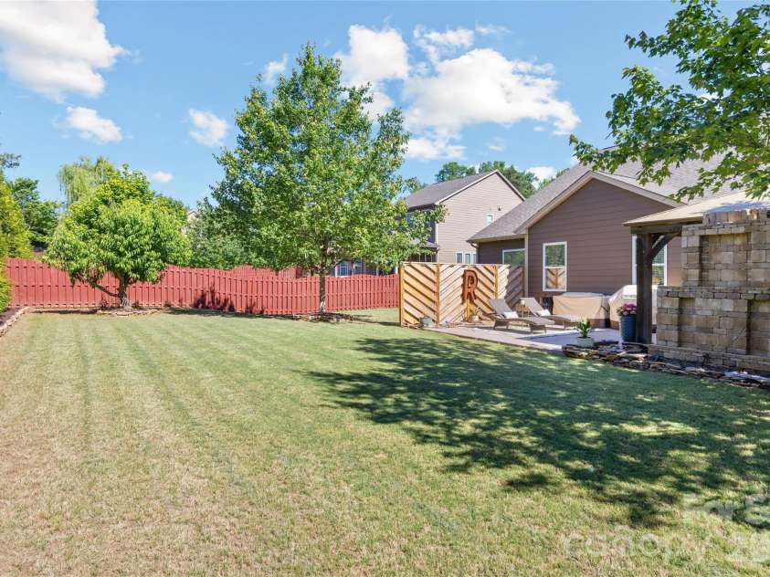 2240 Creek View Court, Fort Mill, SC 29707.  MLS# CAR4378401, YatesRealty ID 20982. 