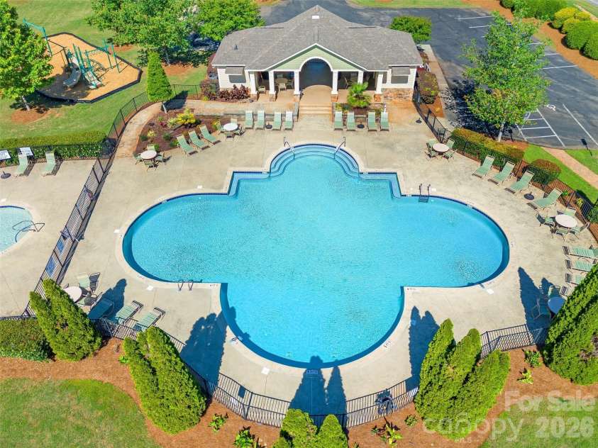 2240 Creek View Court, Fort Mill, SC 29707.  MLS# CAR4378401, YatesRealty ID 20982. 