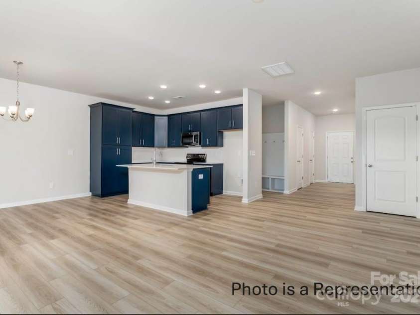 502 Mt. Mitchell Avenue, Gastonia, NC 28052.  MLS# CAR4263607, YatesRealty ID 20982. Hawthorn Open Living Areas Gourmet Kitchen