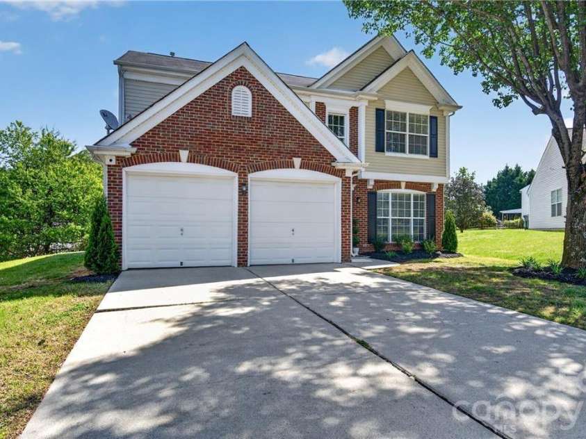 6526 Jupiter Lane, Charlotte, NC 28213.  MLS# CAR4366395, YatesRealty ID 20983. 