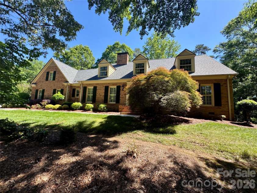 500 Woodend Drive, Concord, NC 28025.  MLS# CAR4379835, YatesRealty ID 20985. 