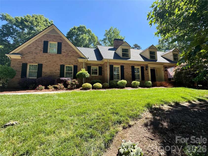 500 Woodend Drive, Concord, NC 28025.  MLS# CAR4379835, YatesRealty ID 20985. 