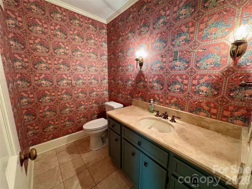 500 Woodend Drive, Concord, NC 28025.  MLS# CAR4379835, YatesRealty ID 20985. Powder room