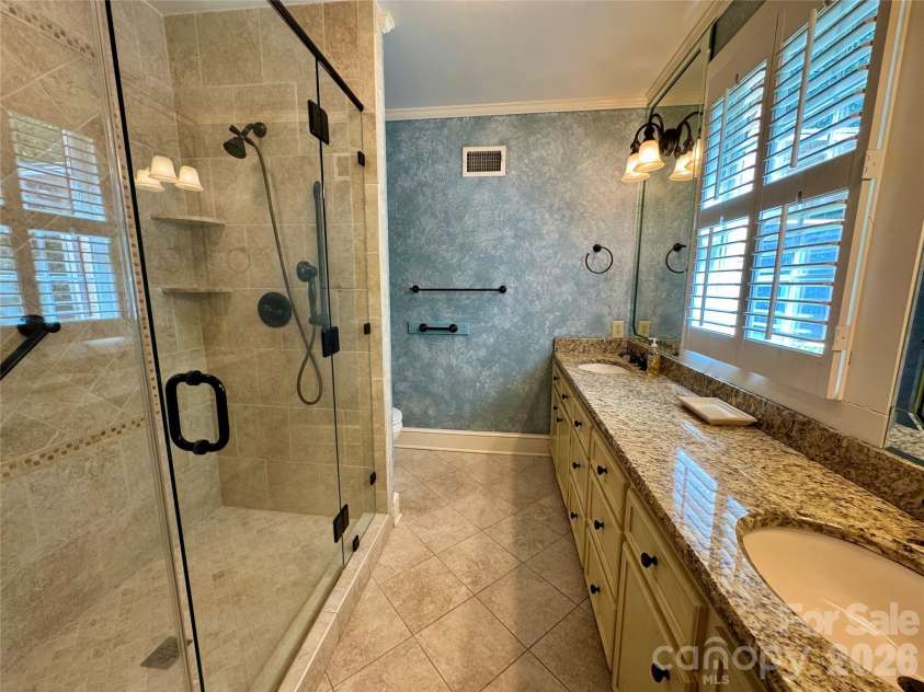500 Woodend Drive, Concord, NC 28025.  MLS# CAR4379835, YatesRealty ID 20985. Primary Bathroom