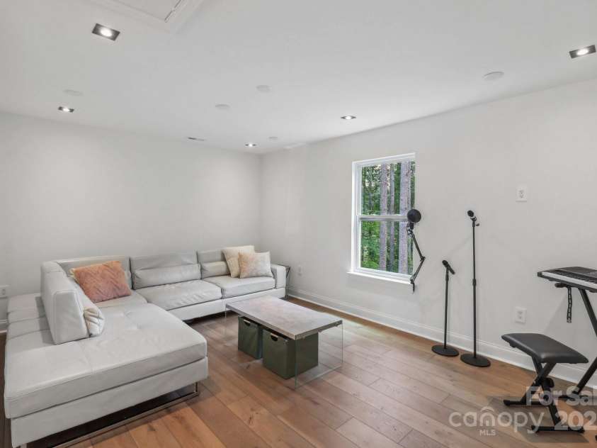 545 Morrison Farm Road, Troutman, NC 28166.  MLS# CAR4314529, YatesRealty ID 20985. Loft